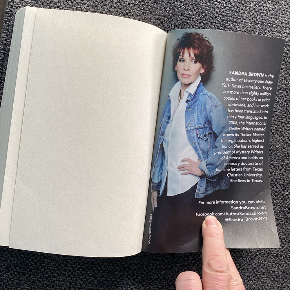 Sandra Brown 'Outfox' Novel - Picture 7 of 9